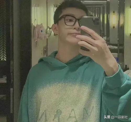 最近热门吃瓜爆料,明星隐私大揭秘，吃瓜群众狂欢时刻！