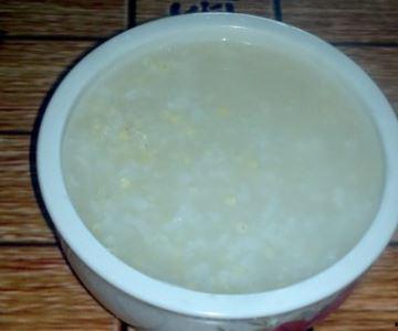 黑米粥和哈密瓜一起吃,营养互补，健康美味双丰收