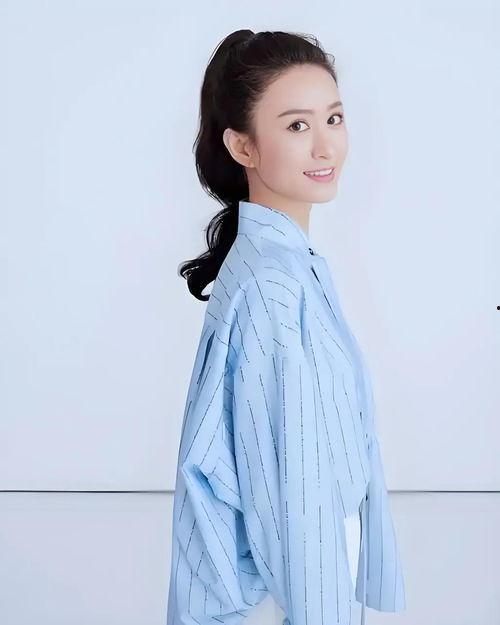 承德的明星网红,揭秘承德明星网红的时尚足迹