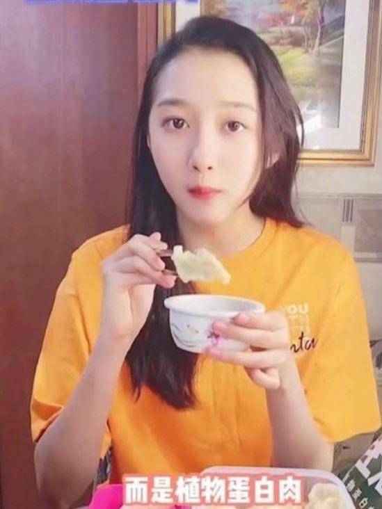 17c吃瓜黑料蘑菇视频美女,揭秘美女生蘑菇视频背后的黑料风云