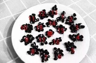 八月瓜的黑籽可以吃吗,可食用之谜揭秘