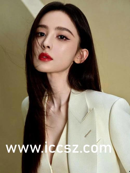 抖音反差婊吃瓜黑料在线观看,揭秘“吃瓜黑料”背后的真实故事