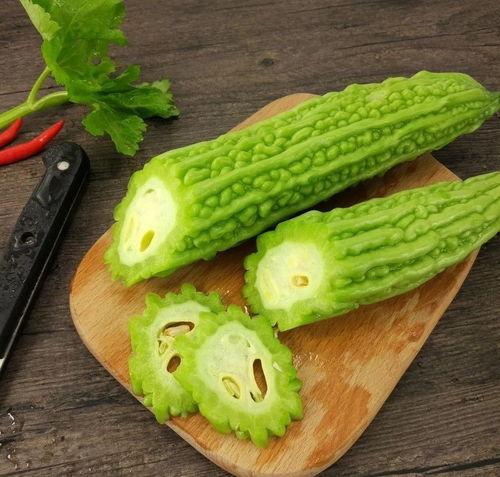 上万月乐可以吃黑密瓜吗,上万月乐宝宝能否享用黑密瓜美味