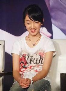 周也明星网红,跨界融合，闪耀娱乐圈新势力