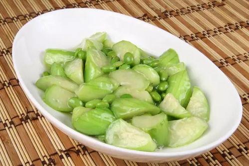 娱乐圈吃瓜炒菜是什么意思