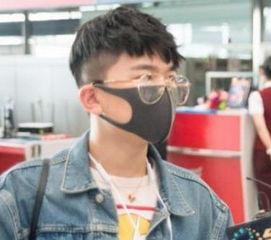 机场等明星网红,明星网红的潮流风向标