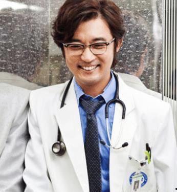 汶川捐款明星网红,明星网红爱心接力，共筑希望之光”