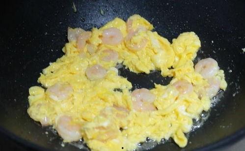 吃炒吊瓜会黑吗会胖吗,健康美味两不误，吃后变黑与增胖真相揭秘